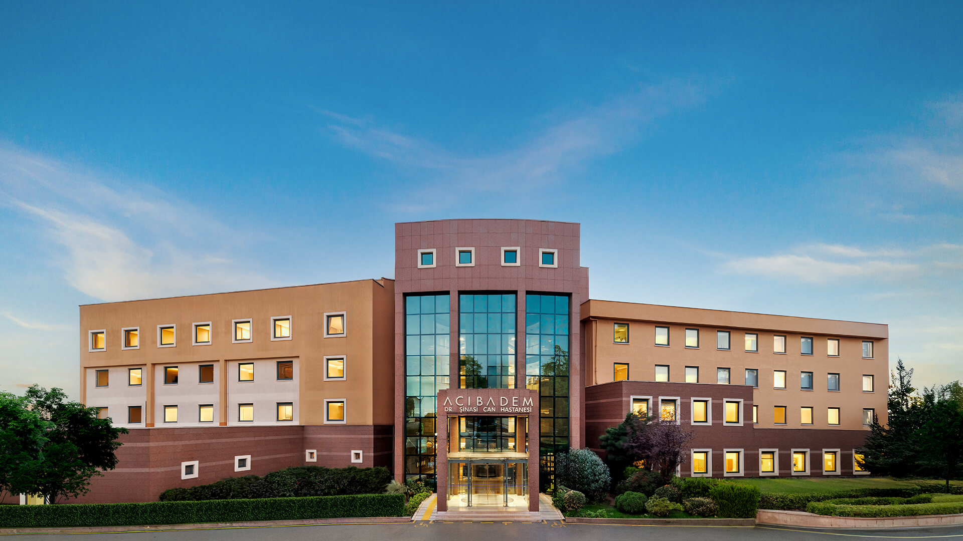 Acıbadem Kadıköy (Dr. Şinasi Can) Hastanesi